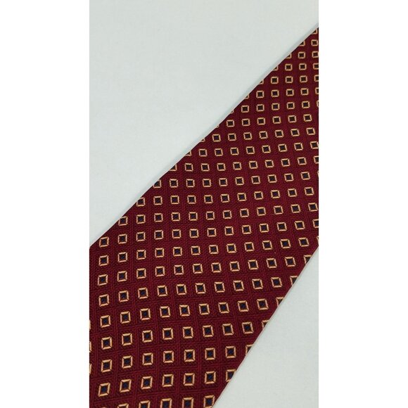 Nautica Mens Silk NeckTie Geometric Burgundy & Gold Pattern 58" Tie - Picture 3 of 8